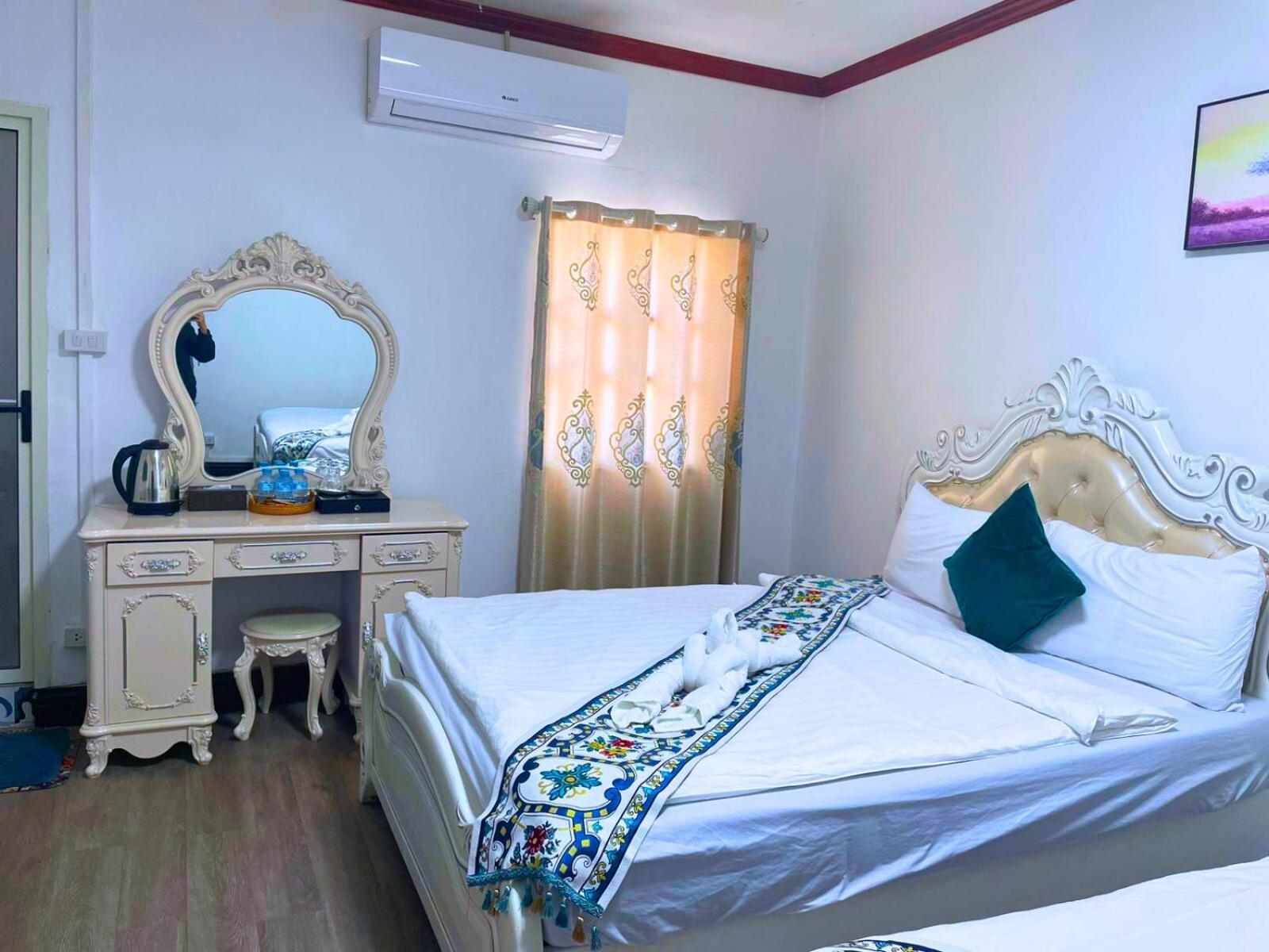 לואנג פרבאנג Monsane Villa מראה חיצוני תמונה